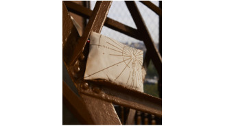 330 Meters Beige Clutch Bag - Official Eiffel Tower Store