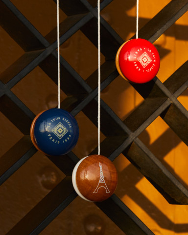 Yoyo en Bois Bleu - VILAC - Boutique officielle de la tour Eiffel