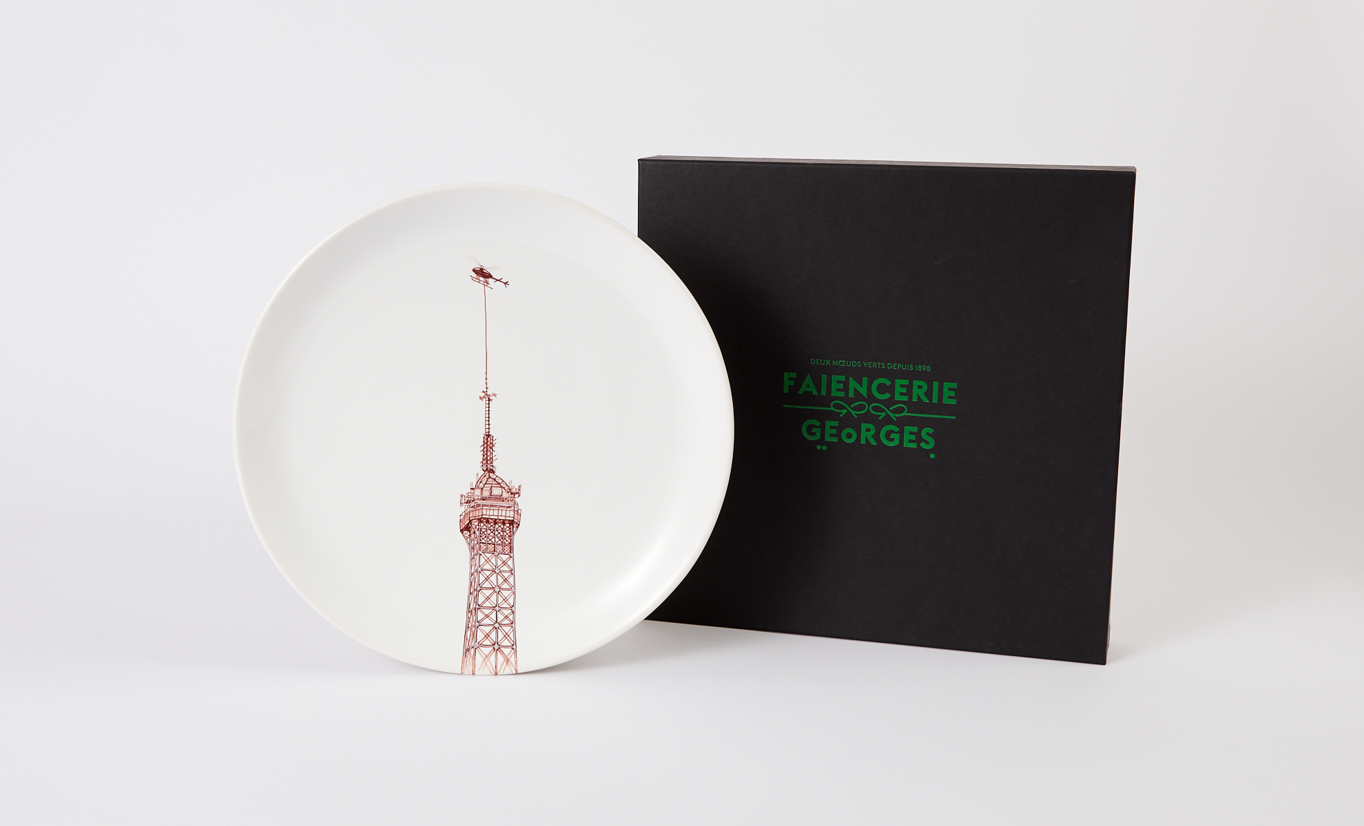 Faïencerie Georges Plate - 330 METERS COLLECTION